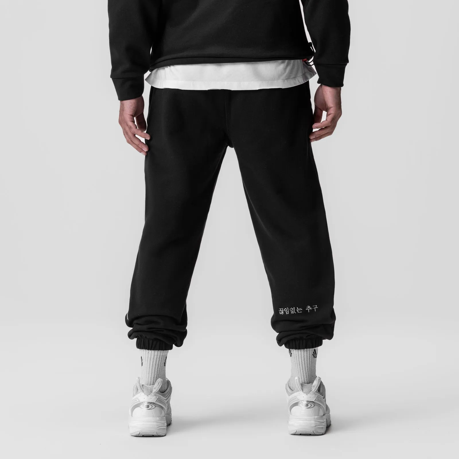 0655. Tech-Terry™ Oversized Sweats - Black "Emblem"