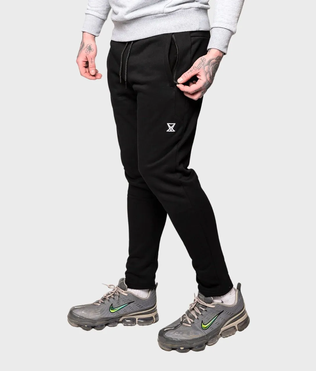 APEX 2.0 Joggers [Black]