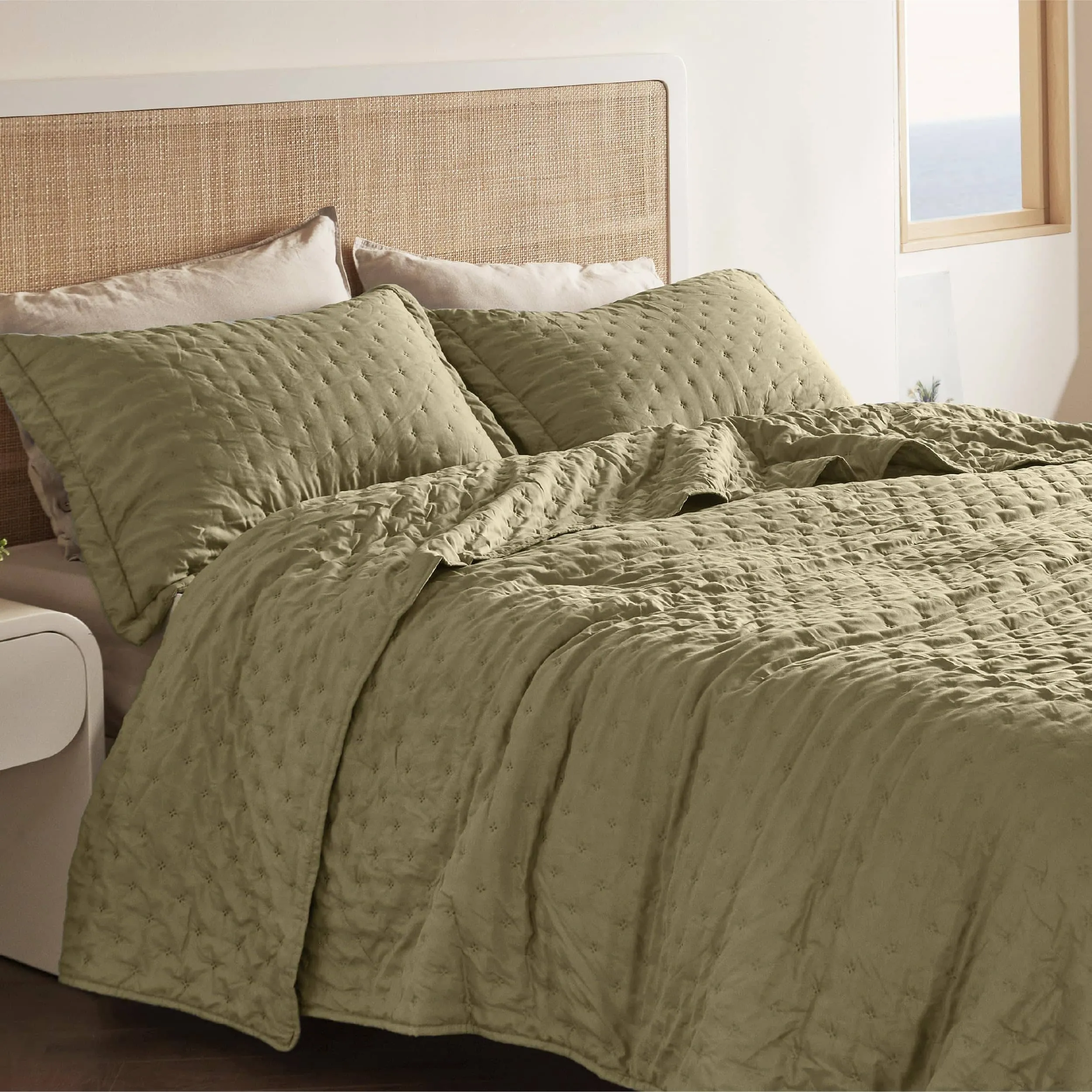 Bedsure Soft Ultrasonic Quilt Set