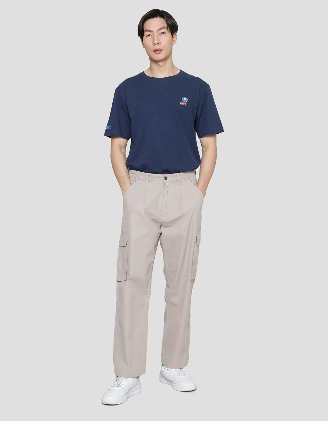 Details Woven Cargo Canvas Ricky Fit Celana Panjang Pria