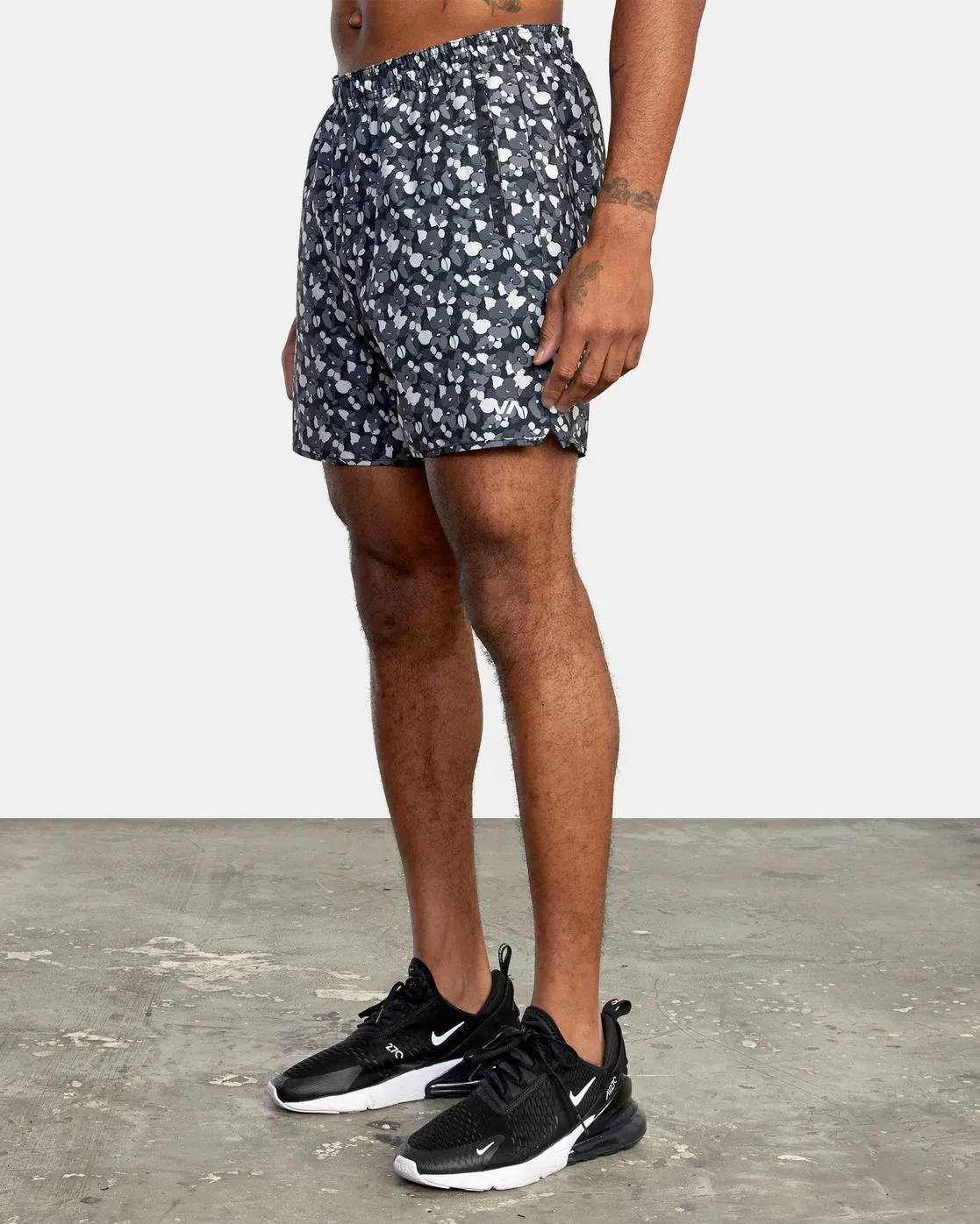 RVCA Yogger Stretch Athletic Shorts 17" - Patch Camo Black