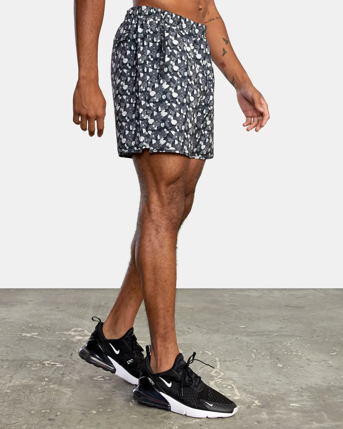 RVCA Yogger Stretch Athletic Shorts 17" - Patch Camo Black