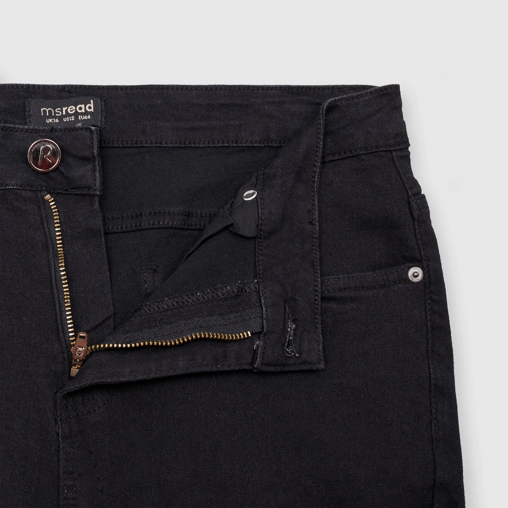 Straight Cut Jeans