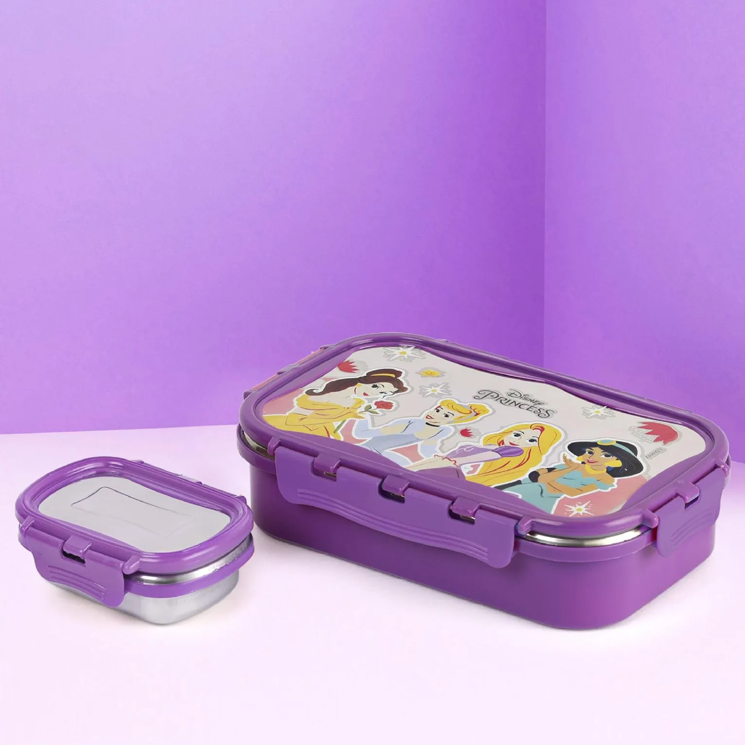 Thermo Click Toons Insulated Lunch Box, Medium